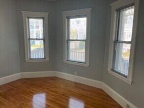 Building Photo - 48 Bowdoin St