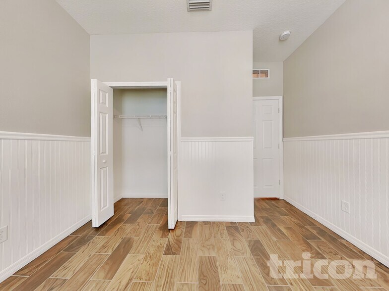 Building Photo - 1109 Lauren Manor Loop