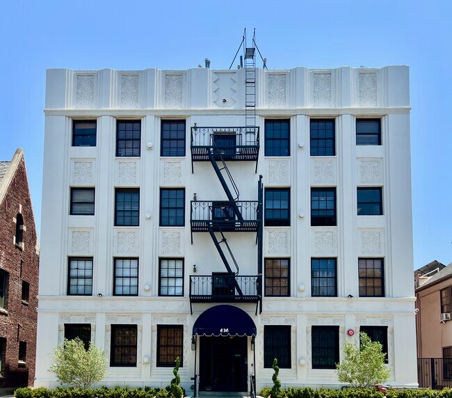 636 S Burnside Ave 636 S Burnside Ave Los Angeles CA 90036