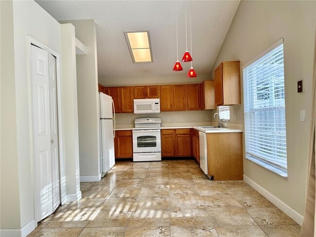 Building Photo - 13322 Heron Cove Dr