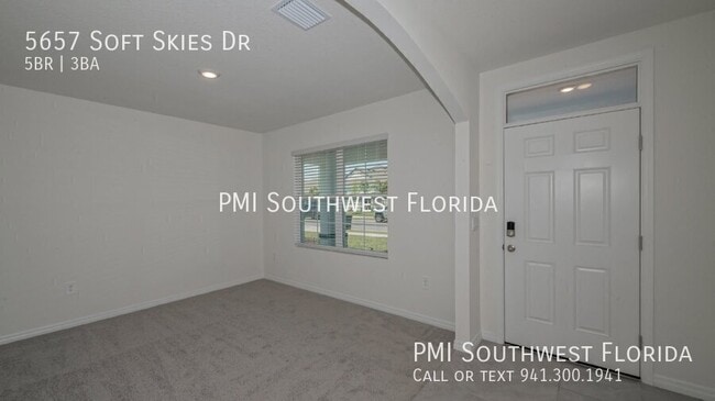 Building Photo - 5657 Soft Skies Dr