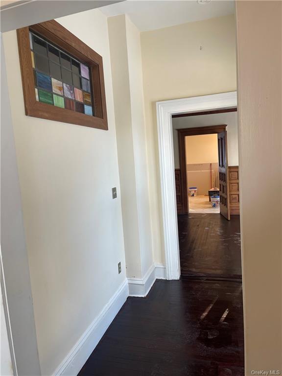 Building Photo - 8 Grove St