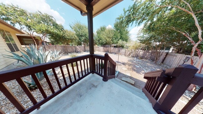 Building Photo - 301 Highland Horizon