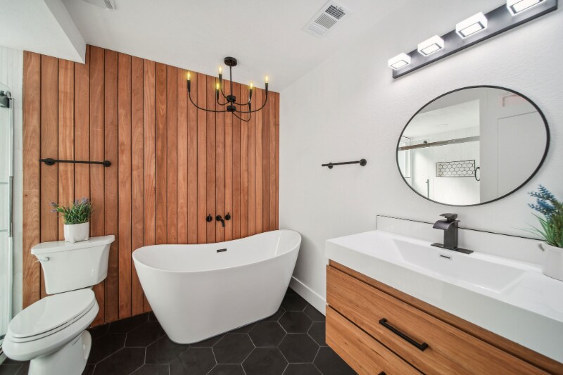 Building Photo - 610 Nestora Ave