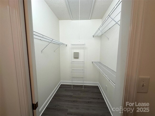 Building Photo - 6277 Alyssum Pl