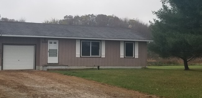 Primary Photo - 3200 Shaffer Rd