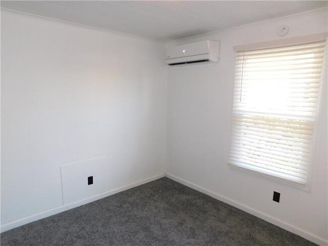 Building Photo - 517 Euclid Ave