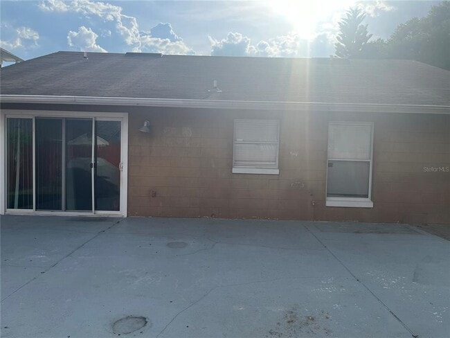 Building Photo - 9317 Sonoma Dr