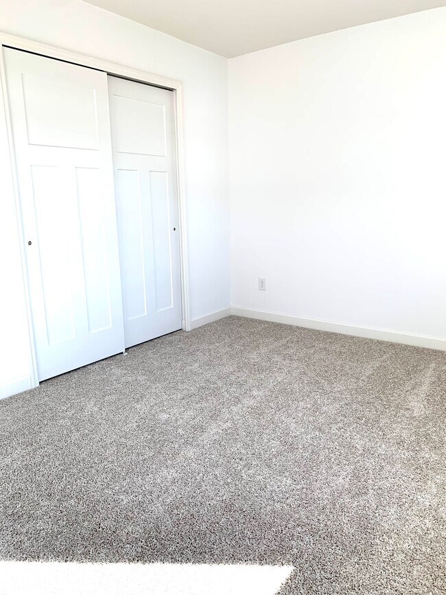 Building Photo - 1914 Prospect Ln