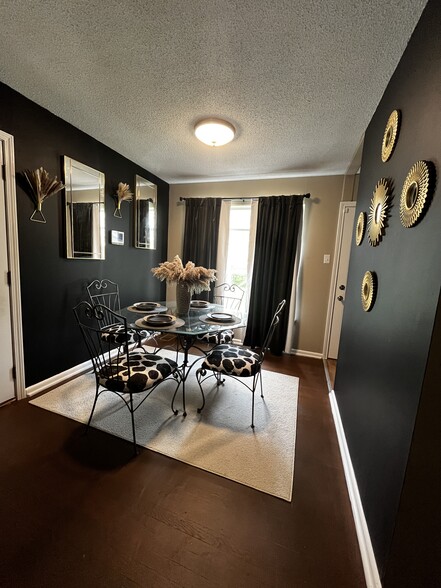 Dining Room - 39 Rosemont Dr
