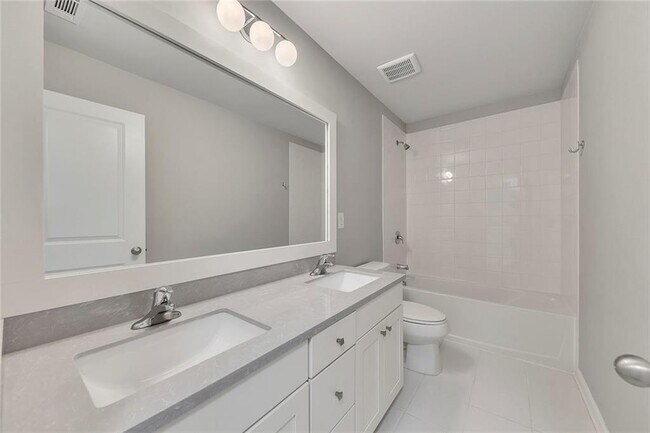 Building Photo - 522 Evans Ln
