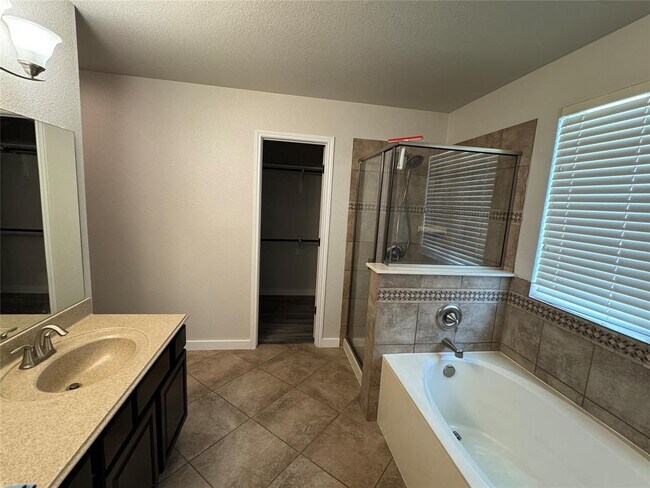 Building Photo - 7609 Buck Meadow Dr