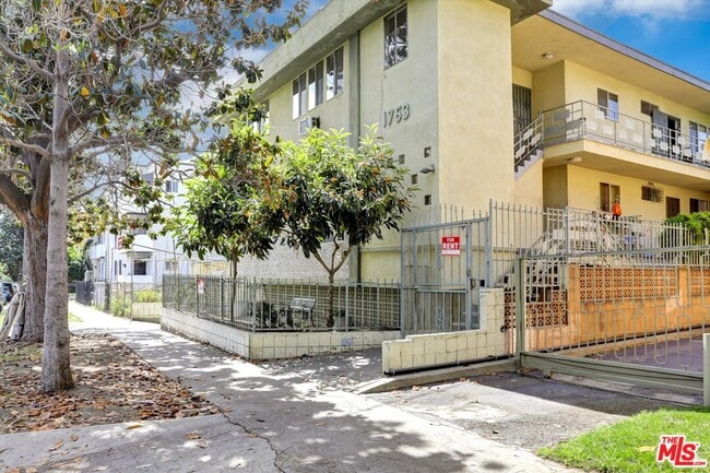 Building Photo - 1753 Garfield Pl