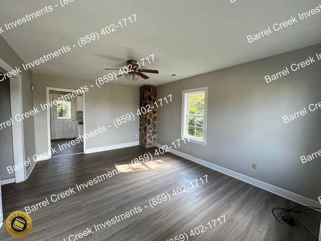 Building Photo - 2-Bedroom, 1-Bath Home with Garage!