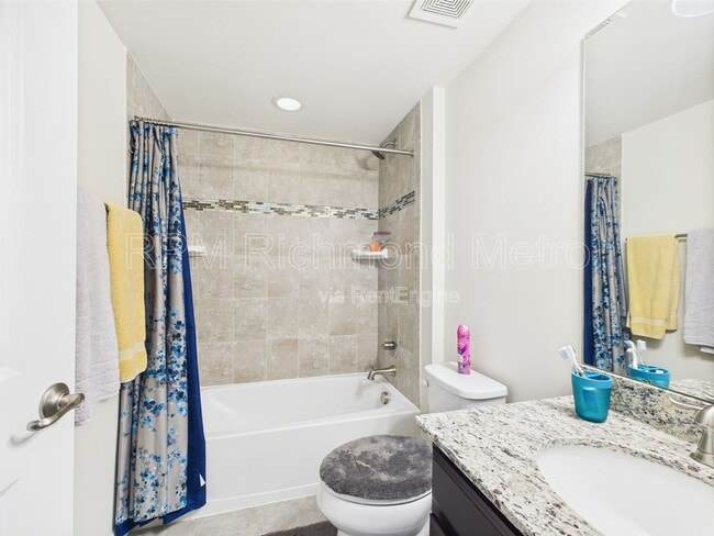 Building Photo - 2200 Liesfeld Parkway