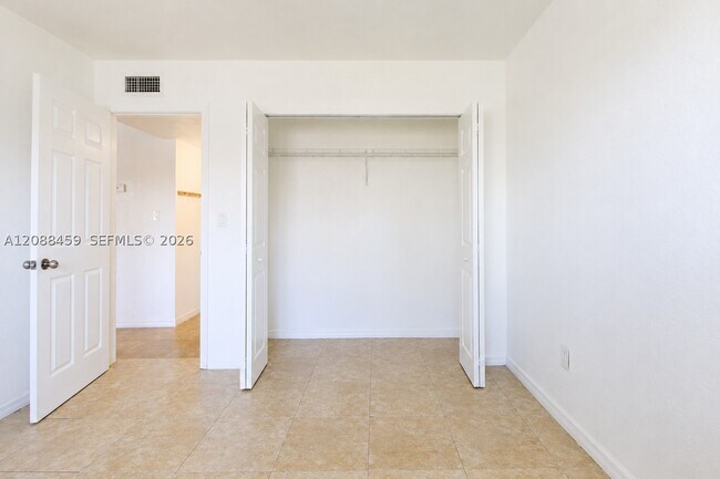 Building Photo - 14500 SW 88th Ave