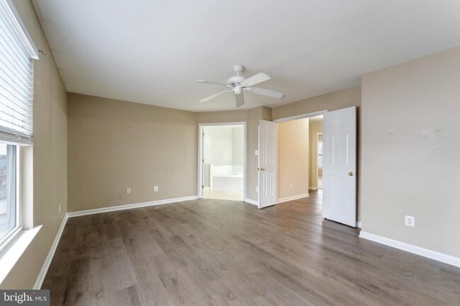 Building Photo - 43792 Sunset Terrace