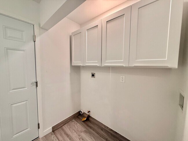 Building Photo - 7388 Tooma St