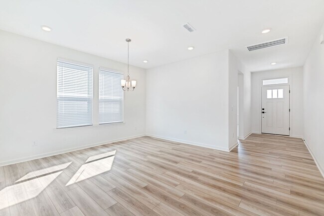 Building Photo - Rolesville Gem: Elegant 5-Bedroom Home wit...