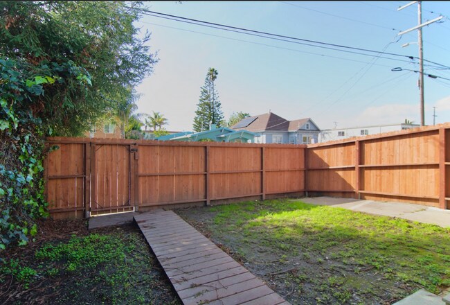 Interior Photo - 2875 California Street