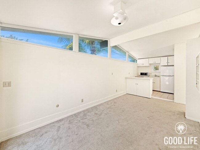 Building Photo - Spacious 3BR Home + 1BR ADU with Private Courtyard in University City!