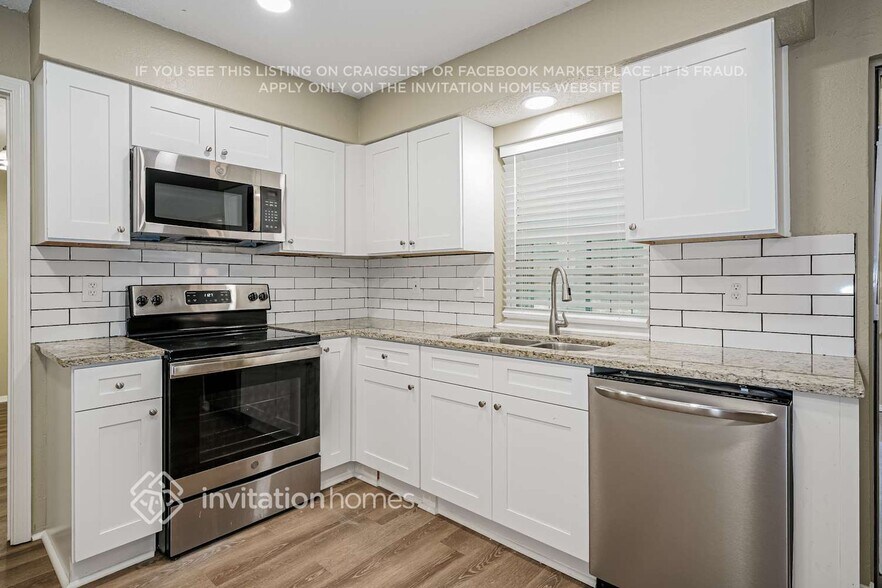 Building Photo - 3921 Willow Run Dr