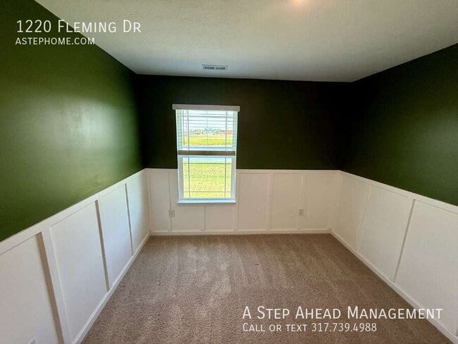 Building Photo - 1220 Fleming Dr