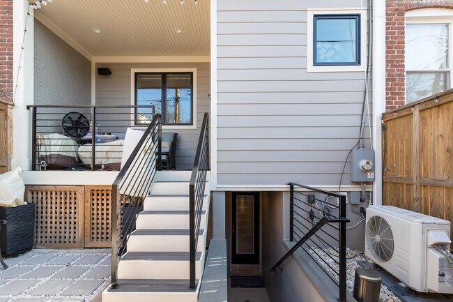 Building Photo - 4514 15th St NW