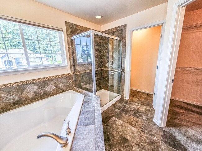 Building Photo - 4424 239th Pl SE