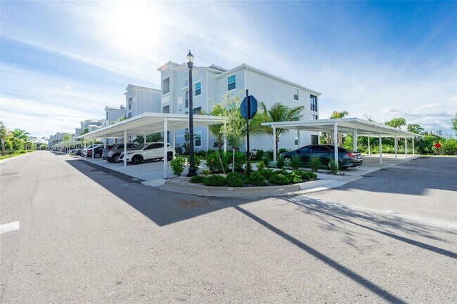 Building Photo - 14141 Heritage Landing Blvd