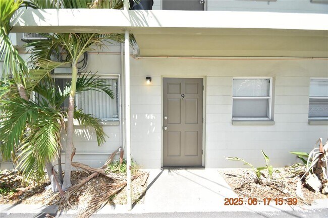 Building Photo - 302 Danube Ave