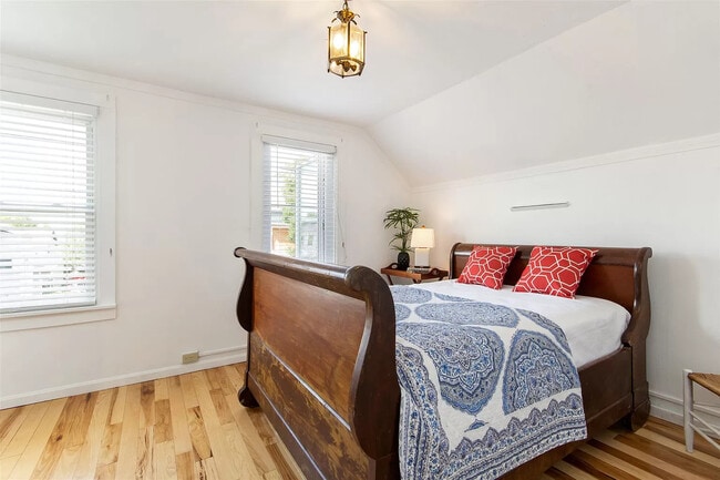Bedroom - 54 Rose St