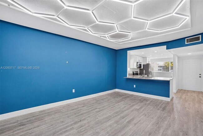 Building Photo - 8390 Sands Point Blvd