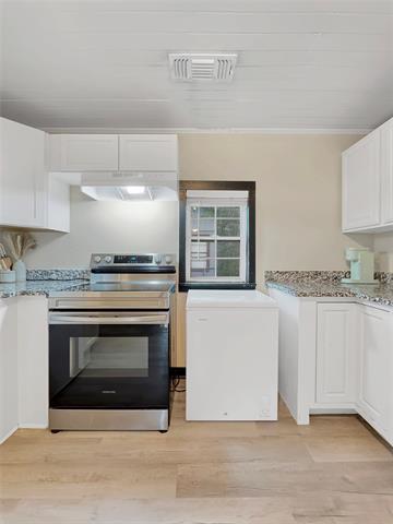 Building Photo - 604 Maple St