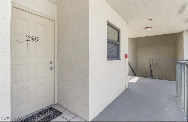 Building Photo - 271 Southbay Dr