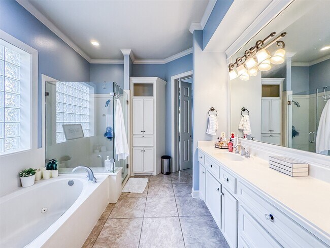 Building Photo - 38 E Thymewood Pl