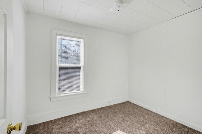 Building Photo - 2215 Mt Olivet Rd