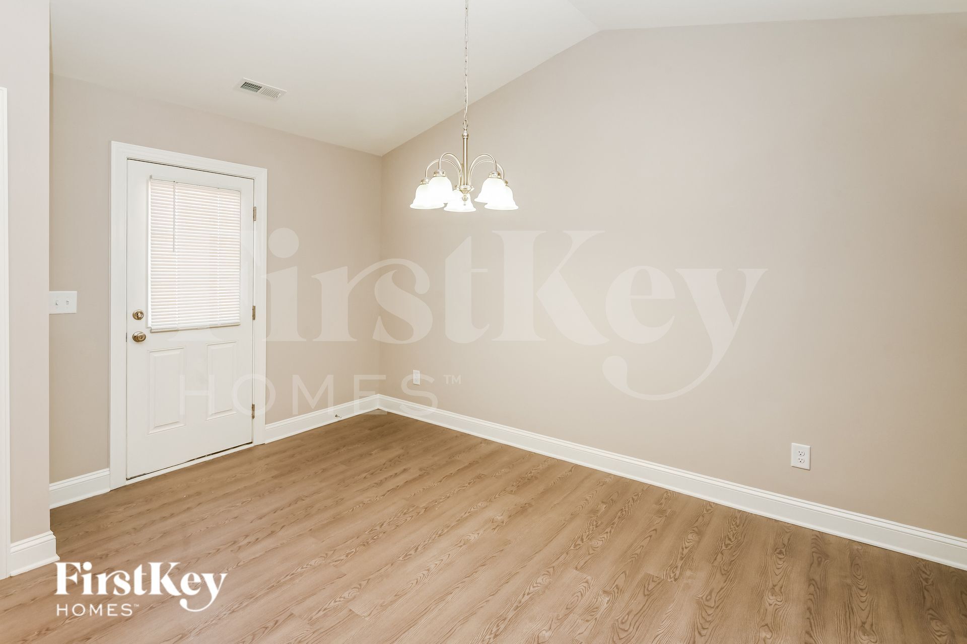 Building Photo - 614 Forest Ridge Rd