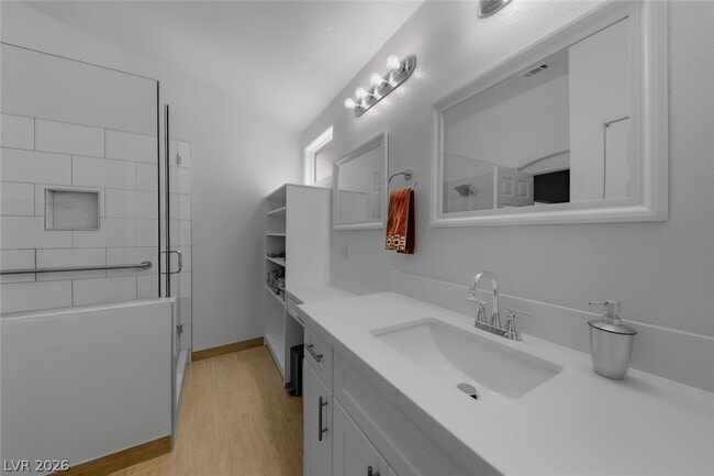 Building Photo - 833 Glitter Glen Ct