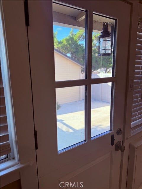 Building Photo - 119 N Cullen Ave