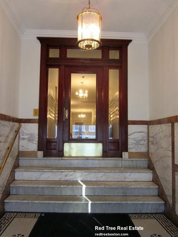 Building Photo - 31 Queensberry St