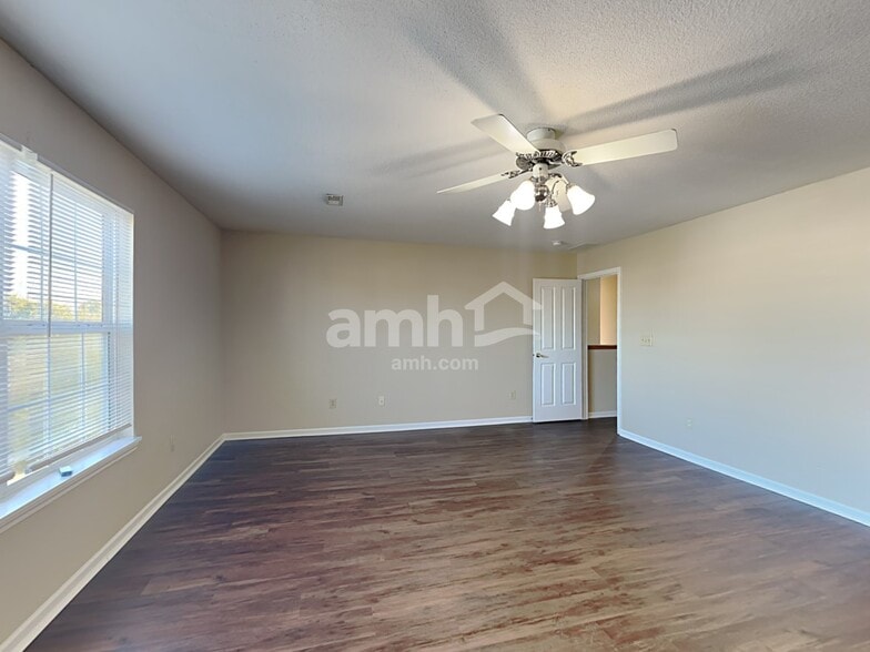 Building Photo - 19195 Pathway Point