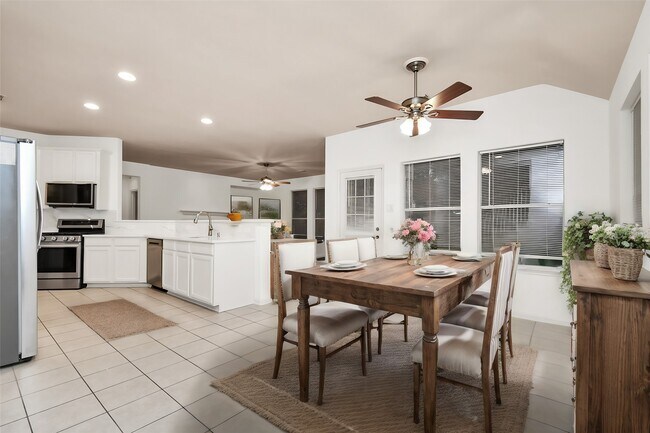 Building Photo - 25315 Walter Peak Ln