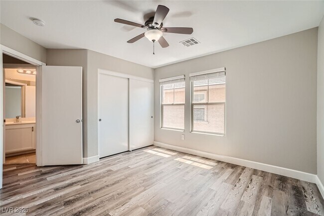 Building Photo - 5407 Bristol Bend Ct