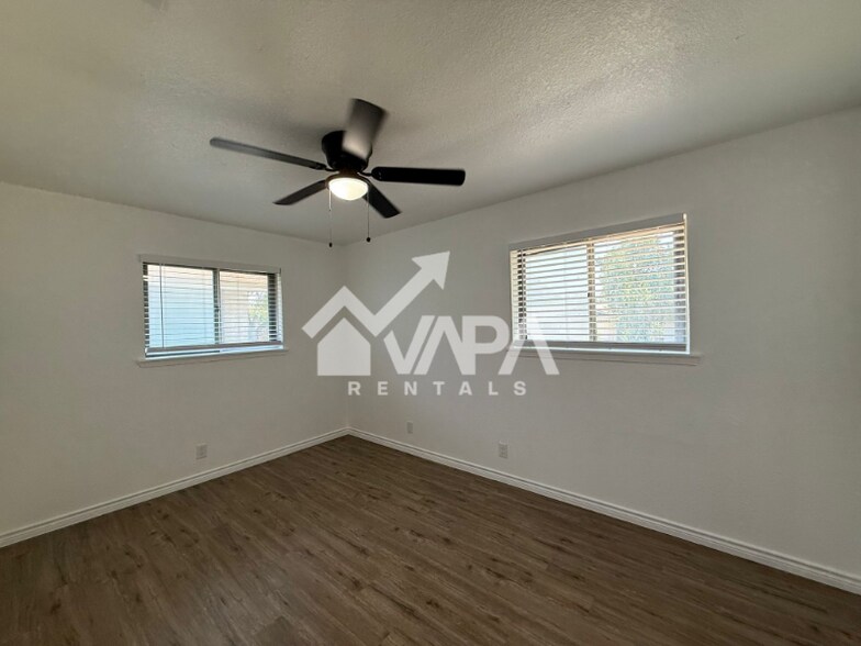 Building Photo - 551 Bertetti Dr
