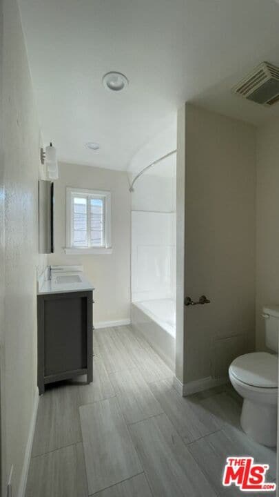 Building Photo - 4112 Ocean View Blvd