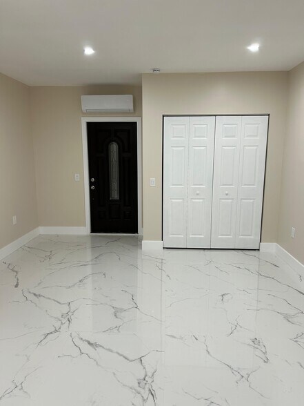 Building Photo - 7302 SW 127th Pl