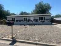 Building Photo - Aztec 3 Bedroom 2 Bath Home