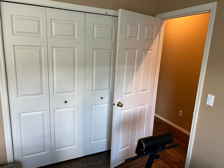 Building Photo - 2346 NE Ashton Way