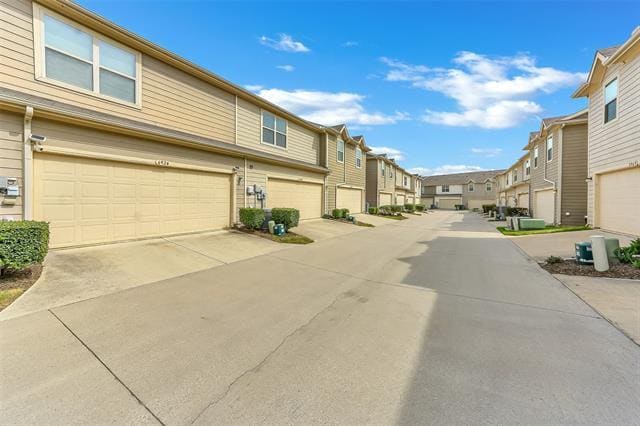 Building Photo - 6928 Carrington Ln